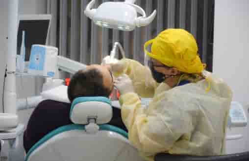 Verifizierte Patientenbewertungen von Yesilyurt Dental in Izmir, Turkey Slider image 4