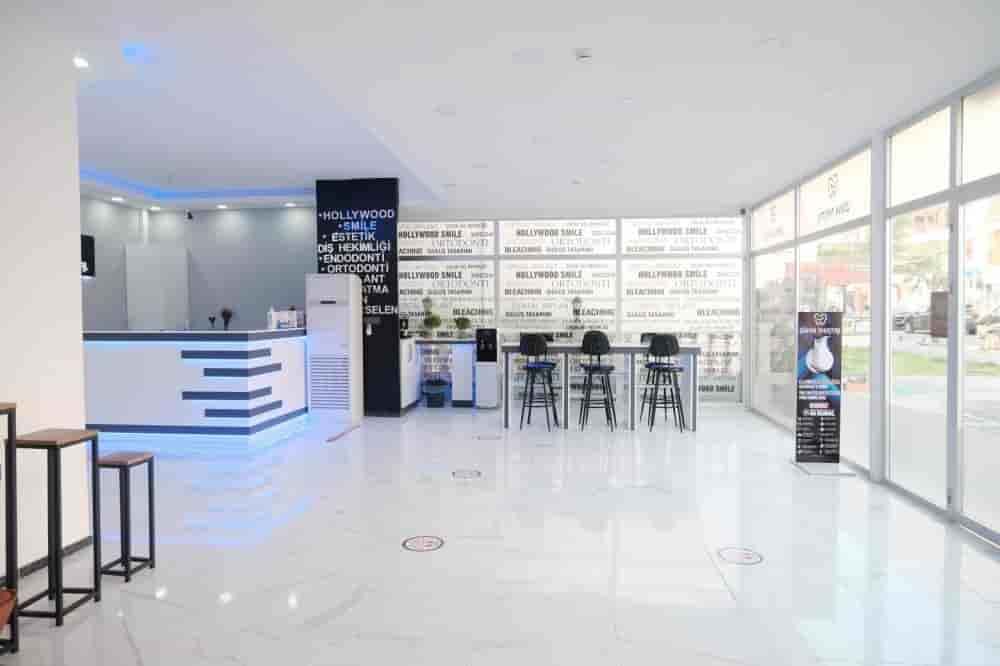 Verifizierte Patientenbewertungen von Zirve Dental in Aydin, Turkey Slider image 3