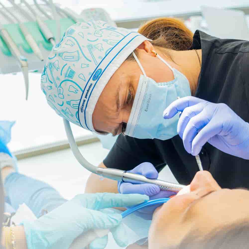 Verifizierte Patientenbewertungen von UltimaDent in Izmir, Turkey Slider image 6
